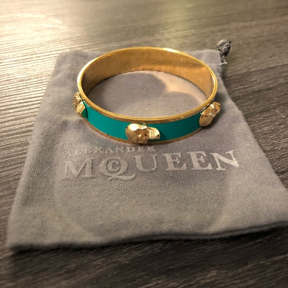 Alexander McQueen Jewelry - Alexander McQueen Signature Skull Bangle